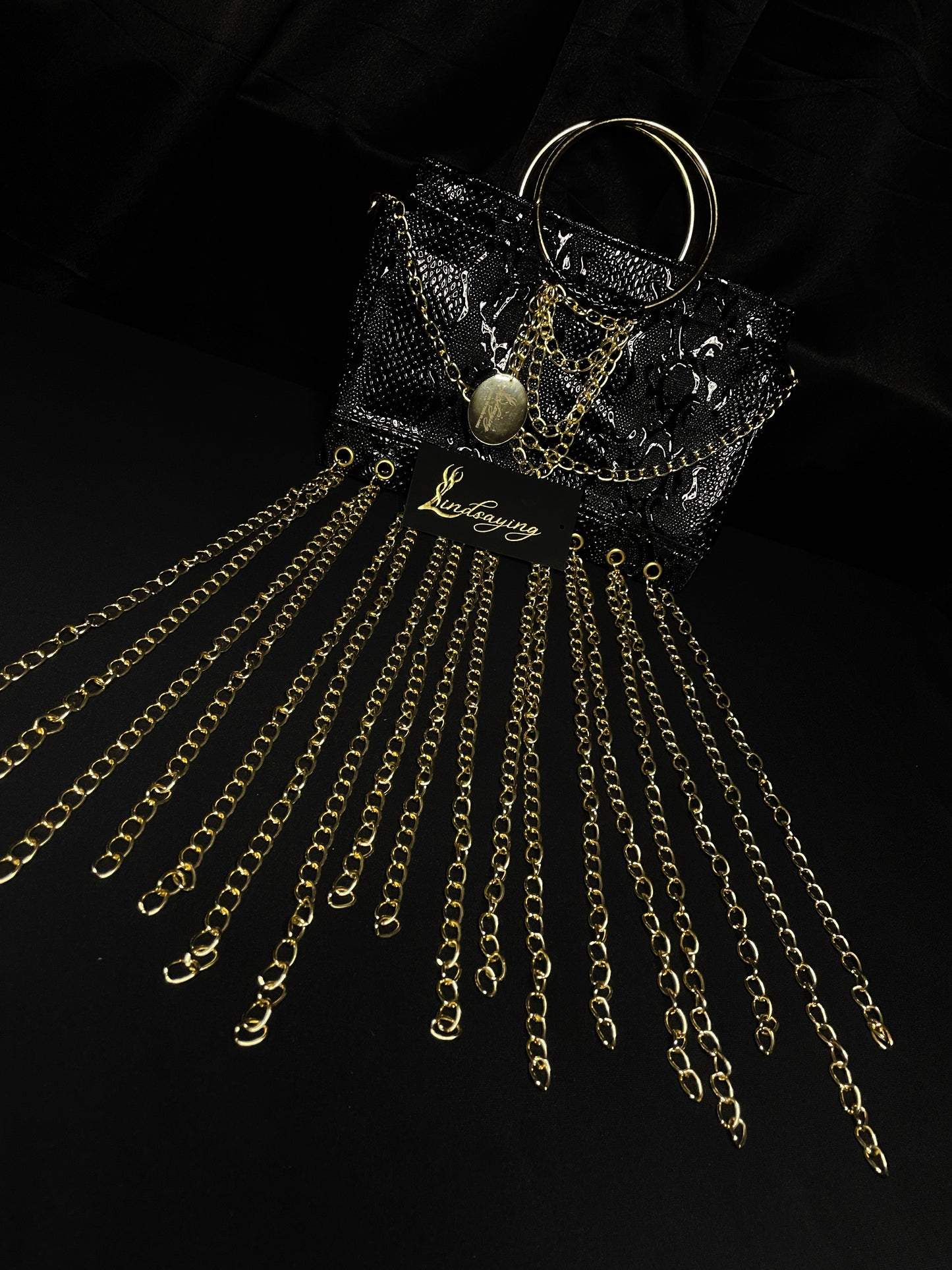 Chained Tassel Alligator Skin Rexine Handbag - Black