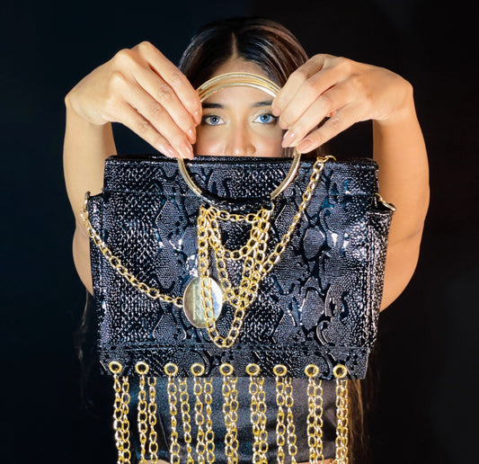 Chained Tassel Alligator Skin Rexine Handbag - Black